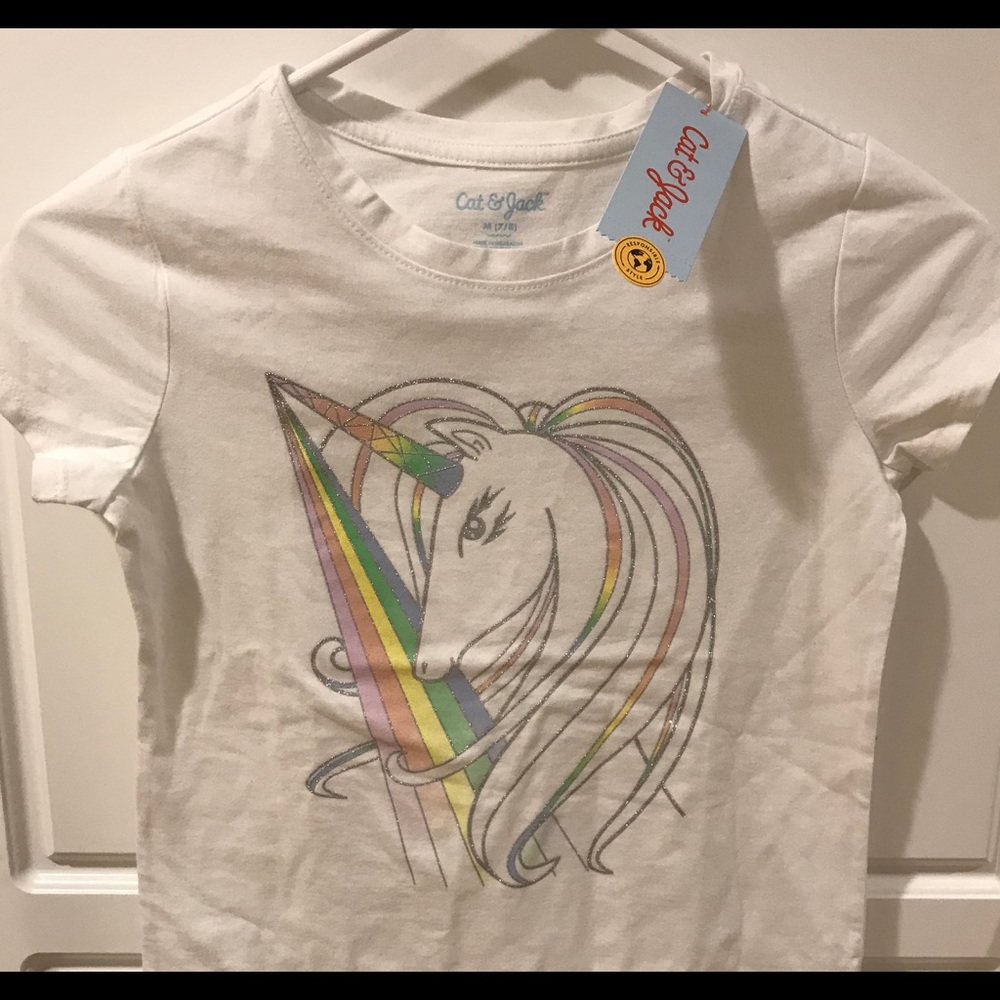 Girls unicorn shirt never worn